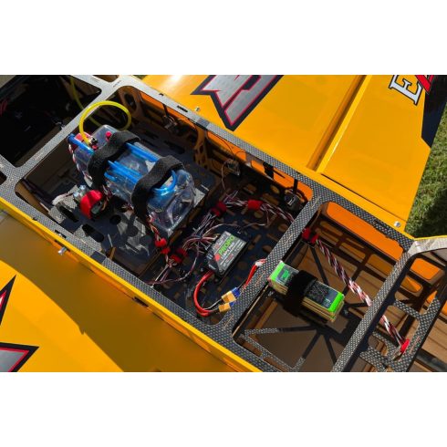 Extreme Flight Sick 580 105,5" V2, Sárga/Piros/Szürke ARF Szett.