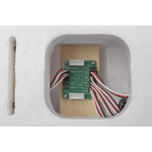 KAVAN Pilatus PC-6 Porter 1500mm PNP Szett, Piros.